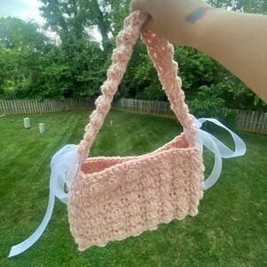 Crochet bubble shoulder bag with ribbon bows!